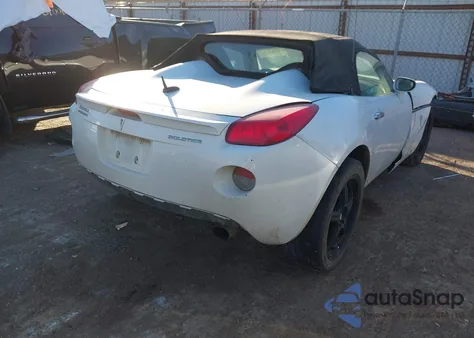 2008 Pontiac Solstice z USA, uszkodzony, nr VIN 1G2MC35B88Y123650